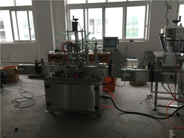 Автоматска машина за полнење на течноста на клипот од 50 ml до 1L